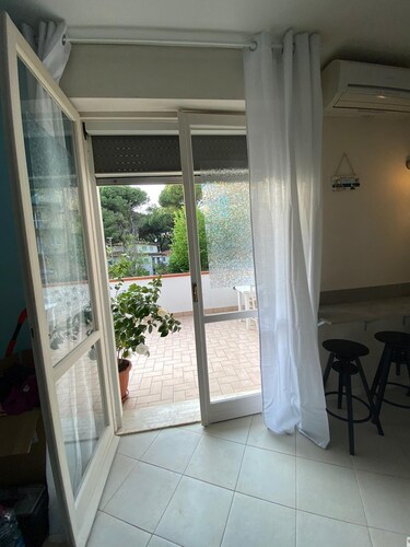 Studio apartment on the main avenue of Lido degli Estensi a few meters from the sea