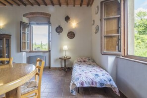 8 bedrooms, travel cot, free WiFi, wheelchair access