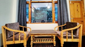 Unclassified image, 3 of 9, button - London vista hotels  (Manali)
