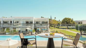 Deluxe Studio | 1 bedroom, in-room safe, soundproofing, iron/ironing board