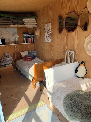 2 Schlafzimmer, Bügeleisen/Bügelbrett, kostenloses WLAN