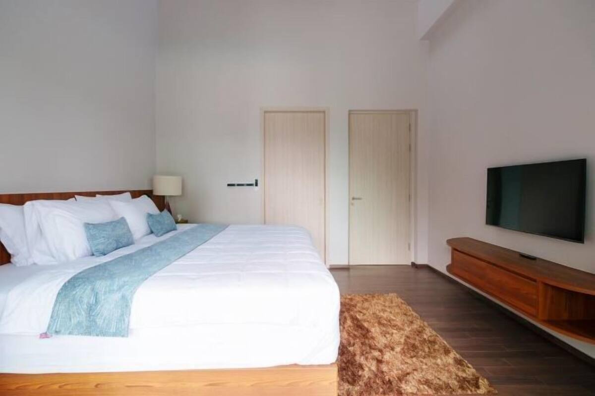 1 bedroom, free WiFi, bed sheets