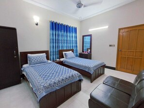 Room - Gulshan Palace Hotel Millennium  (Karachi)