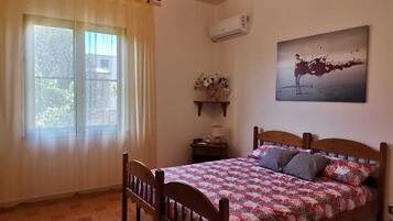 4 Schlafzimmer, Bügeleisen/Bügelbrett, WLAN, Bettwäsche