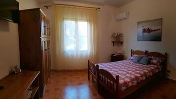 4 Schlafzimmer, Bügeleisen/Bügelbrett, WLAN, Bettwäsche