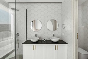 Dusj, hårføner og håndklær