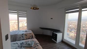 Apartment, 2 Bedrooms, Accessible, City View | 3 bilik tidur