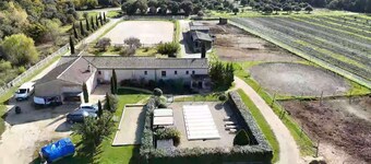 Gite for up to 7 people in the countryside surrounded by horses