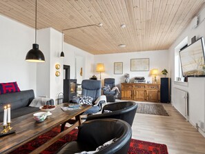 Tv och eldstad