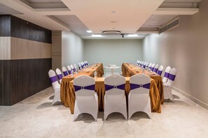 Meeting facility - Hotel Urban Jade (Bengaluru)