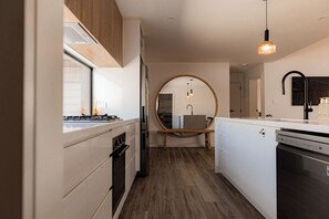 Fridge, microwave, oven, stovetop