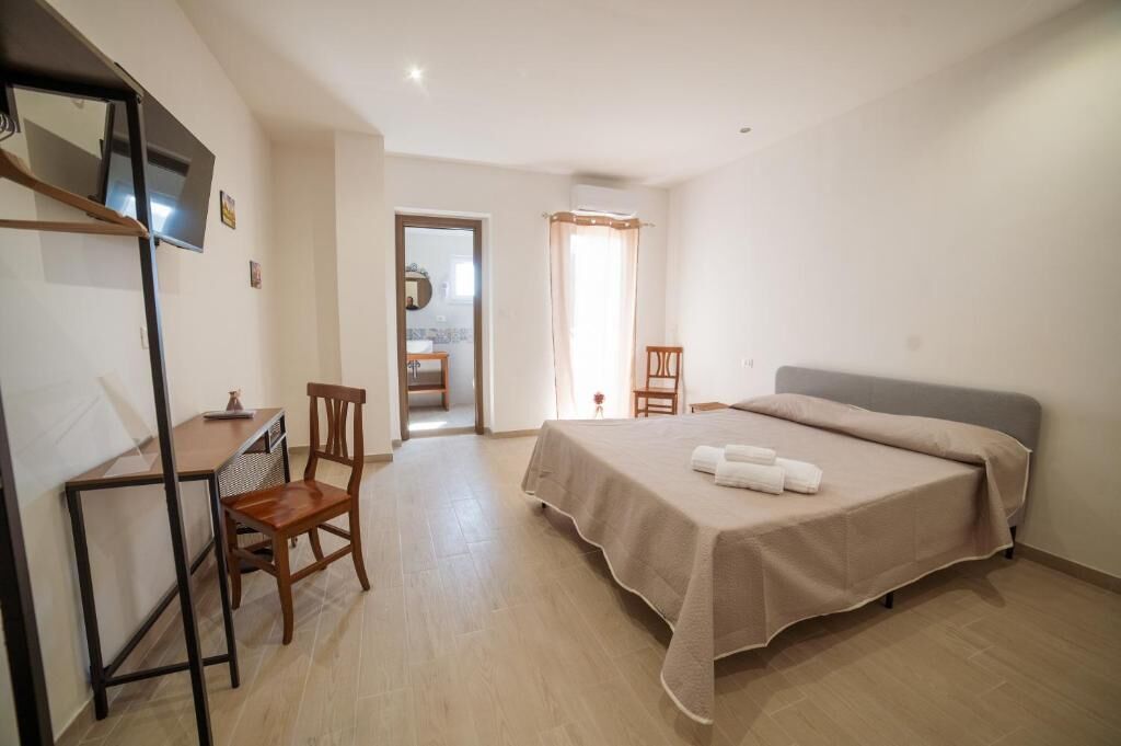 Chambre Double Confort, vue colline