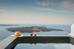 House - Hommage Suites With Caldera View & Hot tub (Santorini)