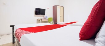 Hotel O Rappocini Near Rsia Paramount