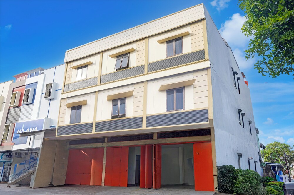 Hotel O Rappocini Rsia Paramount Formerly Mulia House