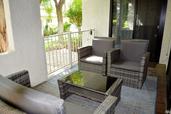 House | Terrace/patio
