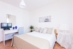 2 chambres, Wi-Fi gratuit, draps fournis