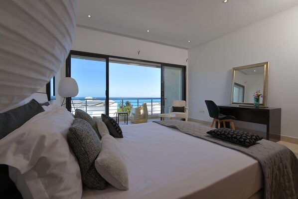 4 bedrooms, iron/ironing board, WiFi, bed sheets - Villa Panorama (Gammarth)