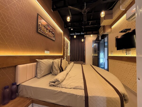 Chambre Lune de Miel | Bureau, espace de travail pour ordinateur portable, Wi-Fi gratuit