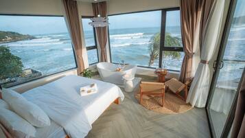 奢華單人房, 陽台, 海灘景觀 | 高級寢具、迷你吧、免費無線上網、床單