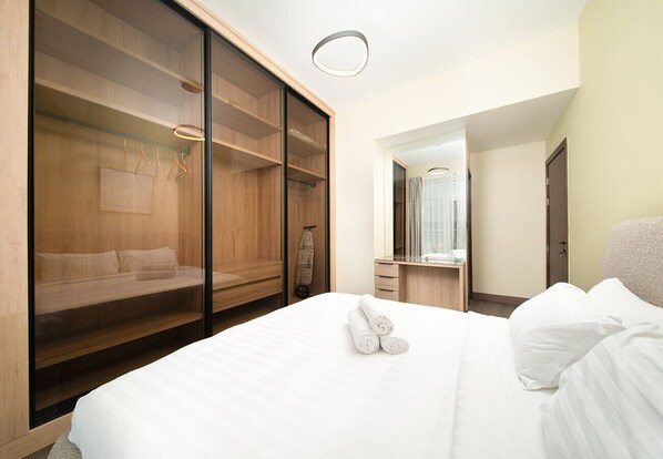 2 bedrooms, iron/ironing board, free WiFi, bed sheets