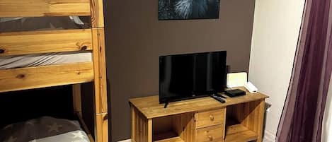 Apartamento, 4 quartos, para fumantes, sacada | 4 quartos