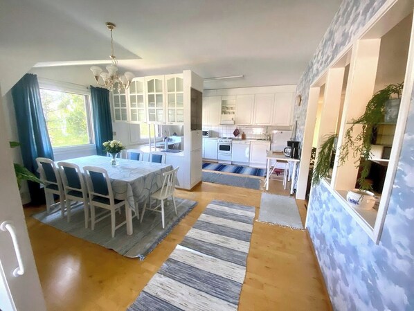 Dining - From this central location, you have easy access to all places.
(Etelä-Pohjanmaa)