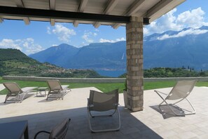 Deluxe Apartment | Terrace/patio