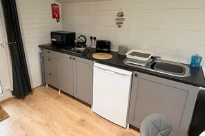 Fridge, microwave, stovetop, electric kettle