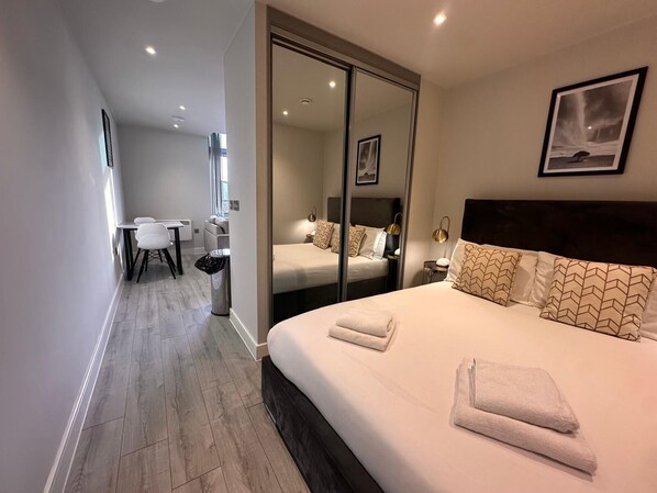 1 Schlafzimmer, Bügeleisen/Bügelbrett, WLAN, Bettwäsche