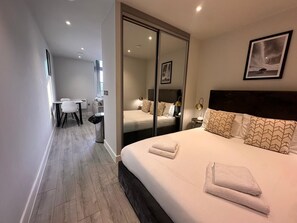 1 soverom, strykejern/-brett, wi-fi og sengetøy