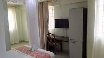 Single Room, Balcony | Desk, laptop workspace, free WiFi