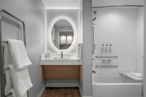 Studio, 2 Queen Beds | Bathroom - TownePlace Suites By Marriott Midwest City (Del City)