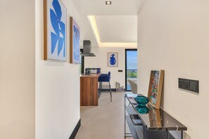 Interior - Marbella Lake - 3 Bedroom Apartment (Marbella)