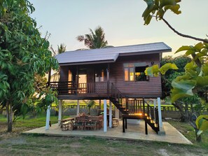 Classic House, Balcony, Garden View | 1 bedroom, in-room safe, soundproofing, free WiFi