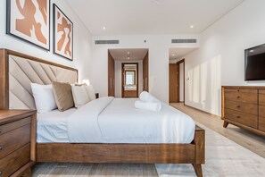 2 bedrooms, in-room safe, iron/ironing board, free WiFi - Chic 2BR in Central Park Building 1, Al Wasl by Deluxe Holiday Homes (Dubai)