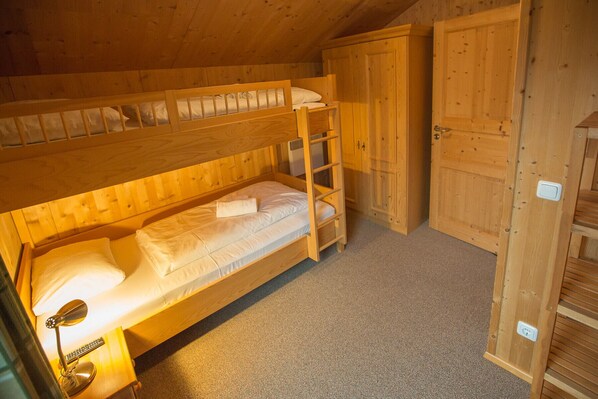 2 bedrooms, in-room safe, free WiFi, bed sheets