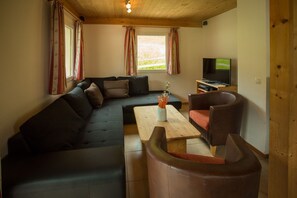 TV - Chalet # 80 with 3 BR for up to 8 people (Annaberg)