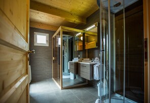 Douche, serviettes fournies