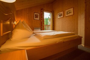 3 sovrum, värdeförvaringsskåp på rummet, gratis wi-fi och sängkläder