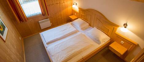 3 chambres, coffres-forts dans les chambres, Wi-Fi gratuit