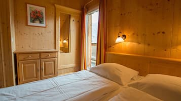 3 chambres, coffres-forts dans les chambres, Wi-Fi gratuit