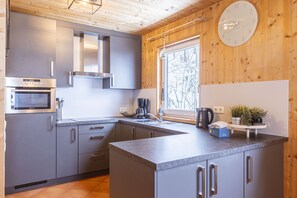 Fridge, microwave, dishwasher, coffee/tea maker