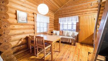 4 ppl. Log Cabin with shower | Bureau
