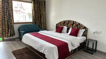Deluxe Double Room, Resort View | Free WiFi