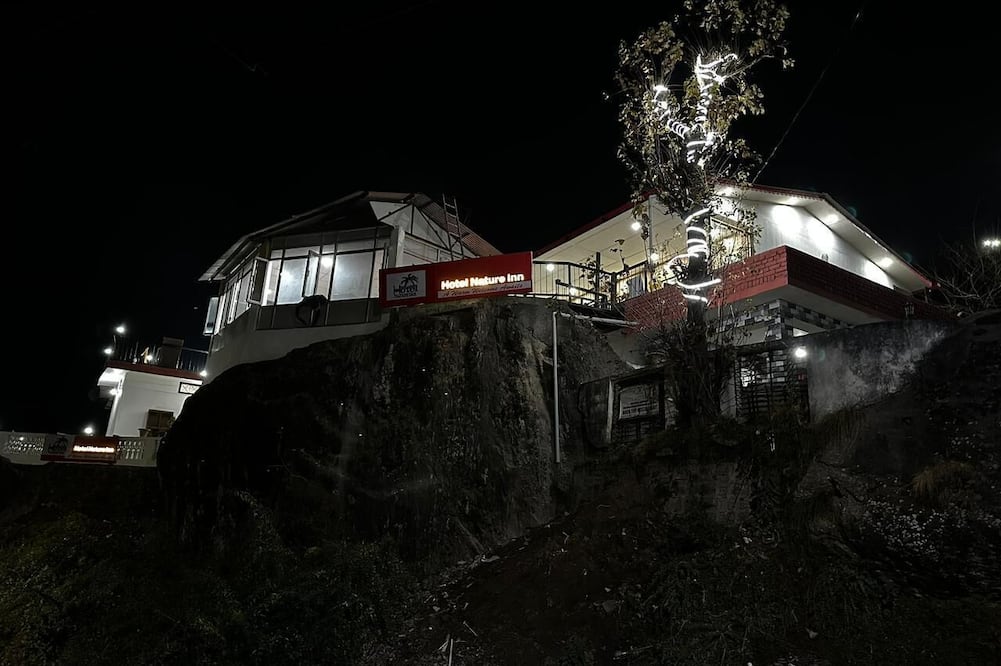 HOTEL NATURE INN
