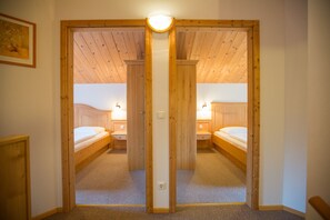 3 bedrooms, in-room safe, free WiFi, bed sheets