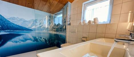 Shower, towels