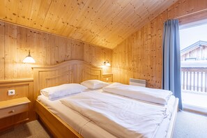 3 soveværelser, pengeskab på værelset, gratis Wi-Fi, sengetøj