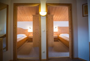 3 habitaciones, caja de seguridad en la habitación, wifi y ropa de cama 